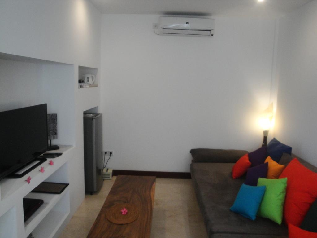 Simon'S Suite Mangsit ภายนอก รูปภาพ
