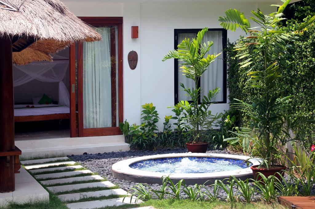 Simon'S Suite Mangsit ภายนอก รูปภาพ